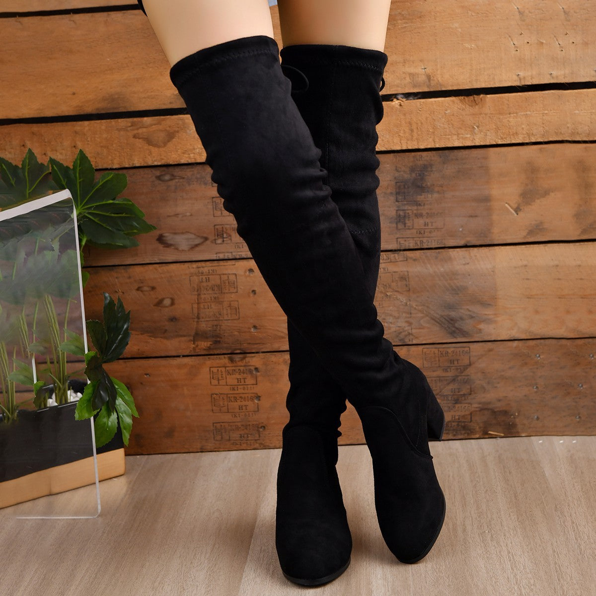 Kniehohe Damen-Stretchstiefel mit Absatz – Eleganter Slim-Fit Look